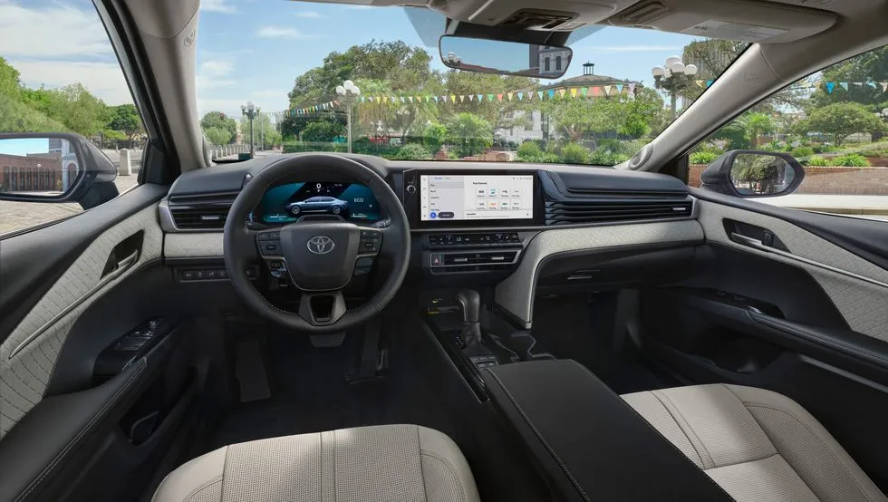 2025 Toyota Camry Infotainment and Connectivity Features