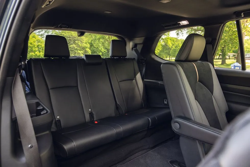 2025 Toyota Highlander Interior