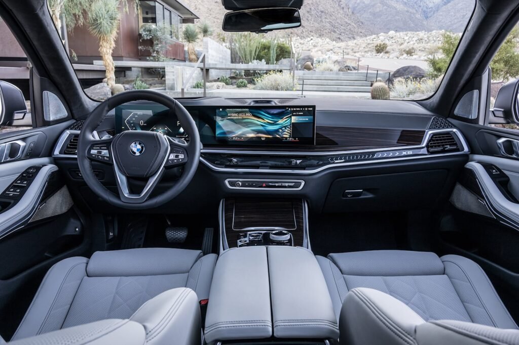 2025 BMW X5 interior image