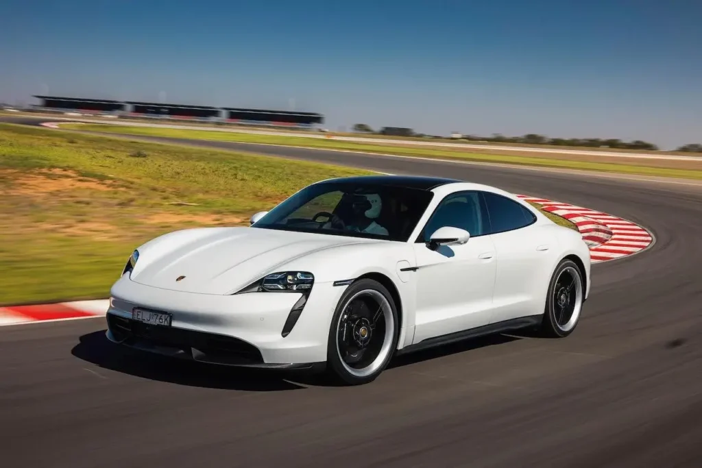 2025 Porsche 911