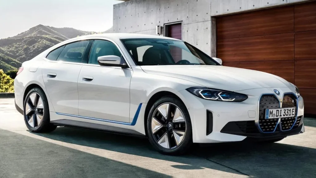 2025 BMW i4
