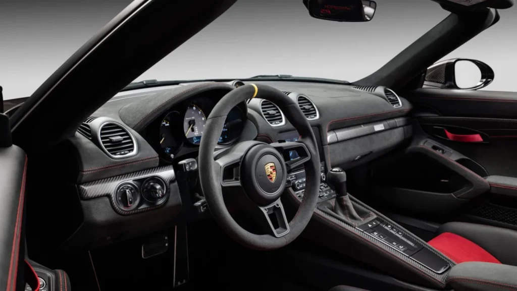 2025 Porsche 718 Interior